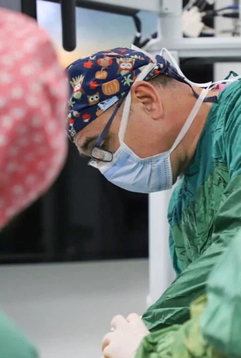 tecrübeli robotik cerrahi uzmanı